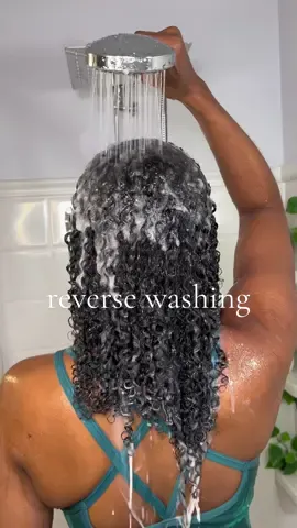 pov: reverse washing 3c/4a curls🫧🫧 #washdayroutine #reversewashing #curlyhairwashday #blackgirlwashday #blackgirlcurls #curlyhairroutine 