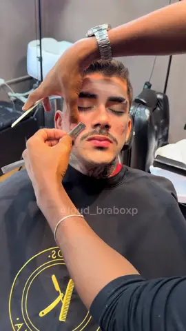 queima ou não queima😂😂#comedia #engraçando #brabox #loud 