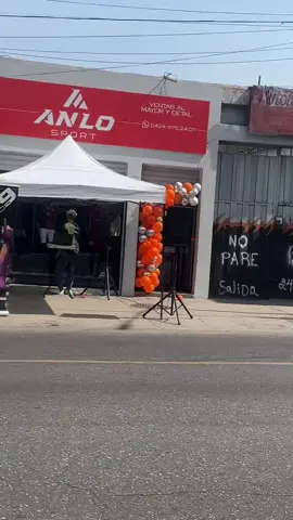 Abrimos nuestra segunda tienda en el centro de Barquisimeto #venezuela #Barquisimeto #parejaemprendedora 