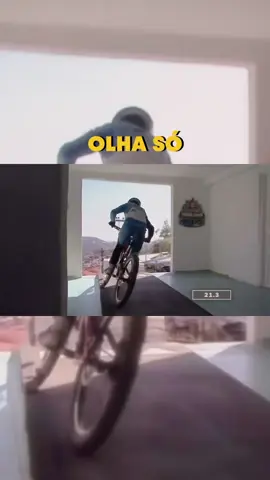 Que descida foi essa? 🤯 #redbull #tedáaaasas #redbullcerroabajo #rbgca #bike #bikedonwhill #downhill #downhillurbano 