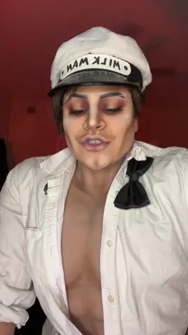 I’m just here to have a good time #milkman #thatsnotmyneighbor #dragking 