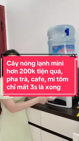 Cây nóng lạnh mini hơn 200c tiện quá. Pha trà, cafe, up mì chỉ mất 3s là xong #xuhuong #thinhhanhtiktok #thaomy #xuhuongtiktok2024 #caynuocnonglanh #caynonglanh #caynuocnonglanhmini 