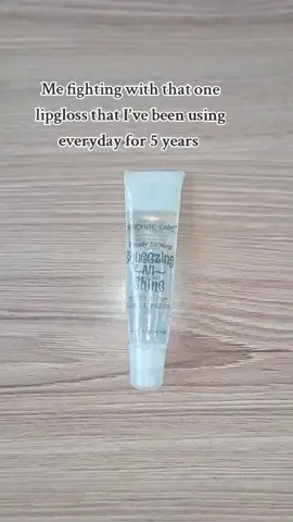 It doesn't have an expiry date, I hope it's still safe to use 🥲#veegwanalia #makeupbyvivian💄 #hairbyvyonah #hairbyvyonah02 #uhurukenyatta1 #danteke25 #lipgloss #makeup #pov Me fighting with that one lipgloss that I've been using everyday for 5 years 