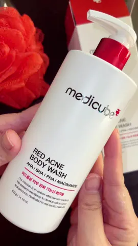 Sữa tắm cho da mụn Red Acne Body Wash #medicube #bodywash #skincare #chamsocda #lamdep #trimun 