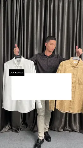 Kadang kalau udah aktivitas berlama-lama itu badan udah mulai terasa bau dan bikin jadi kurang pede, bagusnya ada Kemeja THECOOL dari MOC yang memiliki aromatic pada pakaian sehingga bisa wangi seharian☺️ #moc #mocindonesia #kemeja #kemejapria #kemejamotif #kemejahitam #kemejaputih #hitam #putih #khaki #celana #celanapanjang 