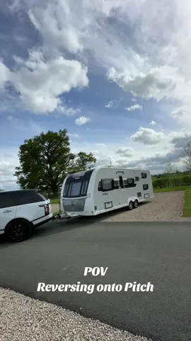 POV Reversing onto our caravan pitch @Love2Stay  #caravanlife #caravanningwithkids #caravansitesuk #towing #towingtiktok #reversing #caravanningfamily #caravansetup #rangerover #fypp #fyp #foryoupage 