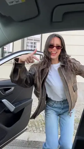 it's Friday again then Saturday then Sunday then what?😂 😅...📷🌫️🥑#fashion #OOTD #Spring #fypシ #trending #outfit #outfitideas #foryou #oldmoney #chicago #Summer #fit #style #viral #aesthetic #cartok #car #formula1 #landonorris #dj 