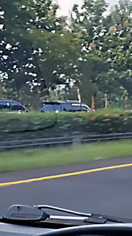 Part.2 versi Kijang kapsul.. misi permisi pak.buk.mas.mbak.om.tante Numpang lewat yaa..😁🙏 