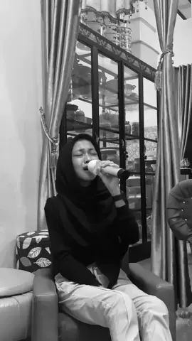 Takkan Berpaling Darimu 🥺🥀 Ig.mahnursyakilah_ #mahnursyakilah #VoiceEffects #takkanberpalingdarimu #cover #viral #bugistiktok #bugissulawesi #bulukumbakeren #fyp 
