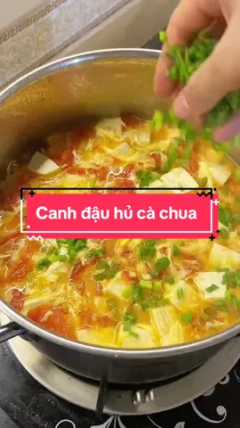 Canh lười, mỗi khi bận rộn không có thời gian thì mình hay nấu món này. Canh đậu hủ cà chua siêu nhanh siêu đơn giản#oanhphandaily #ancungtiktok #food #nấuăncùngtiktok #xuhuong 