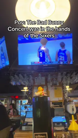 Llego el gran dia, gracias @Philadelphia 76ers  por no cagarla 😂🤌🏻 @Bad Bunny  te veo en un pal de horas bebesote 🐰💋🇵🇷 #BadBunny #Philadelphia #Sixers #fyp #trending #viral #nadiesabeloquevaapasarmañana 