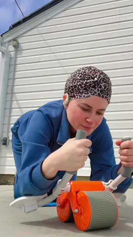 Me canta como se va mirando mi abdomen cuando yo quiero definirlo yo sé que tengo que hacer y esto me está portando mucha ayuda con el área del abdomen y los abdominales les comparto el link en el carrito de Tiktok #fit #abdomendefinido #abdomenplano #fyp #lareinadelacomediaestrella 