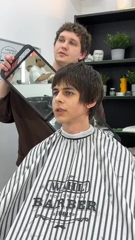 #wroclaw_poland #wroclawhair #fryzjer #wroclawfryzjer #barber #wroclaw #style #fashion #haircut #hair #polandhaircut #modhaircut 