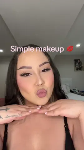 Replying to @🌸🦋Gigi_belle🦋🌸 para tu 🥰 #makeup #makeuptutorial #makeuptransformation #makeuphacks #makeuptips #MakeupRoutine #makeuphack #makeuplook #howto #tutorial #tutorials #lightmakeup #nomakeup #simple #tipsandtricks #foundation #beauty #BeautyTok #creasing 