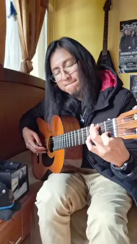 Qué estaríamos haciendo Sr Bau?...🐕‍🦺 Jailll - In the next life...🦮 #rain #bestfriend #guitarist 