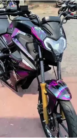 Esta chica quedo fascinada con el diseño en tornasol a su venom 18 💎🔥 que opinan ustedes ⁉️ #motos #villavicencio #motorcycle #sueños #diseño #viralvideo #paratiii #humor #🔥 #viral #paratiii #motivation 
