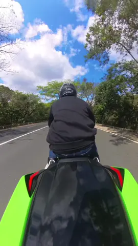 Kamote Airlines #zx10r #bikelife #kawasaki #bigbike #fyp 