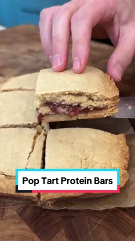 🍓Pop Tart Protein Bars🍓 These bars are packed with protein and absolutely delicious! Find the recipe on the brand new recipe section of our site where we’ve shared over 100 recipes using our products! #proteinrecipes #proteinpacked #proteinpowder #poptarts #proteinsnack 