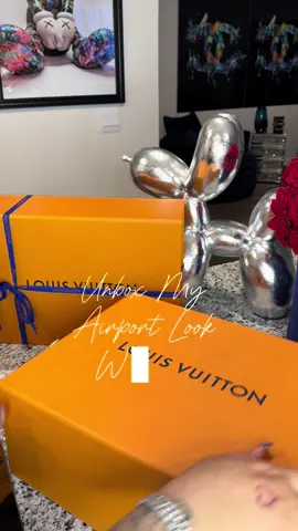Come unbox w/ me. New Month.. New island 🏝️🦋💗 #fyp #foryoupage #richgirlaesthetic #unboxing #unboxingvideo #louisvuitton 