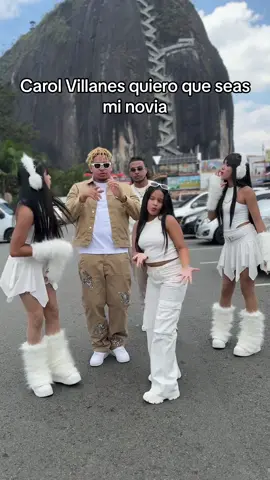 Digale a Carol que quiero ser su novio #dejavuff #esamimirenelchat 