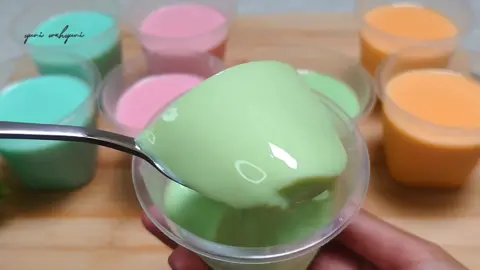 #fypシ゚viral #fypage #longervideos  #silkypuding  Bismillah, Silky Pudding Pop Ice, super lembut, kenyal dan lumer dimulut Bahan-bahan: - Susu Cair Full Cream 1 liter - Bubuk Jelly Plain 7 gram - Gula Pasir 4 sdm - Pop Ice (melon, mangga, strawberry, permen karet) ~ Cup Ukuran 150 ml ( 1 resep jadi 8 cup) Selamat mencoba yaa, upload foto hasilnya di feed/story instagram dan tag @yuniw4hyuni :) --------------------------------------------------------------------------- Follow Me Here👇 ¬Instagram :http://www.instagram.com/yuniw4hyuni ¬Fanpage :https://www.facebook.com/yuniwahyuni.fanpage/ Business Inquiries👇 📩 07yuni.wahyuni@gmail.com Production 2023 © Copyrights by Yuni Wahyuni.