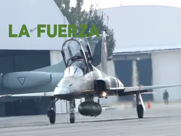 para mi gente🇲🇽🦅🙏 #fyp #fypシ #mexico #mexican #military #airforce #planes #mexicano #foryou #edits #edit #audio 