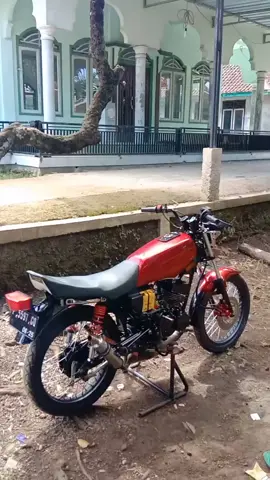 panasin dulu si redking nyah#rxmerah #2st #yamaharxking #2stroke #rxspesial115 #rxking #ykriindonesia 