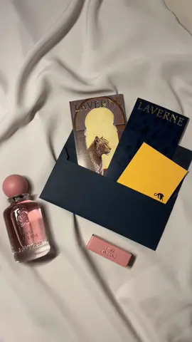 مــس لافــيرن  💗🫶🏻 #لافيرن #مس_لافيرن #laverne #عطر_لافيرن #لا#عطر_جورجينا #عطور #تصويري #الرياض #السعوديه #georginaperfume #اكسبلور #explore #viral #fypシ゚viral #foryoupage #مالي_خلق_احط_هاشتاقات🧢 #misslaverne #fyp @لافيرن - LAVERNE 