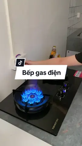 Cái bếp gì ảo vậy mọi người 🤨..  bếp gas xài bằng điện, bếp gas điện, bếp ga chạy bằng điện, bếp gas bằng điện, bếp gas điện âm 9 đầu, bếp điện tạo lửa như ga, bếp điện không cần gas, bếp ga chạy điện, bếp ga đôi, đồ gia dụng tiện lợi, đồ gia dụng nhà bếp, đồ gia dụng gia đình #dodunggiadinh #dodungtienich #giadungtienich #dogiadung #giadungthongminh #giadungtienloi 