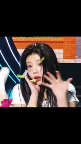🔥LUCKY GIRL SYNDROME-ILLIT🔥#luckygirlsyndrome #luckygirlsyndromeillit #illit #kpopfyp #fyp #performance 