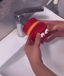 this took along time guys🙏 #redlarva #oioioi #kissing #funny