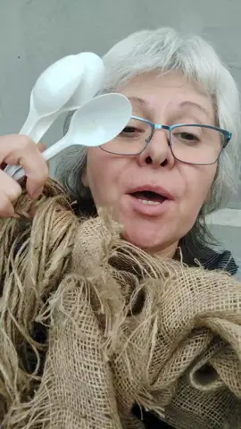 @Ірина Творча щодня  Іграшка своїми руками із старого  мішка, джуту та пластикових ложок #іграшки #своїмируками #каксделать #поделки #DIY #іринатворча #джут #творчість #українськийконтент #craftideas 