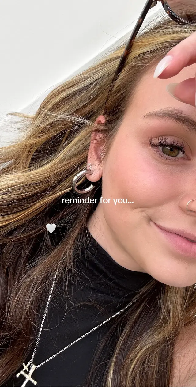 Thankful for the love of Jesus Christ today  🤍  #christiantiktok #christiantiktok #godisgood #jesus #bible #bibleverseoftheday #thankyoujesus 