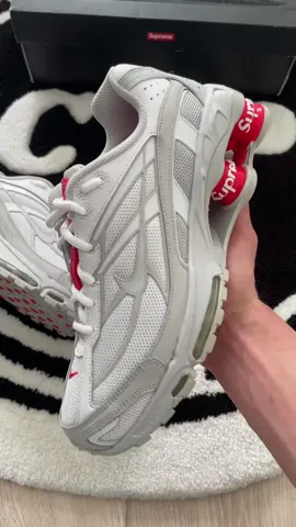Nike Shox Ride 2 Supreme White 🙌🏼❤️‍🩹 #sneakers #fyp #pourtoi #ressel #coptapairelab #shox #supreme 