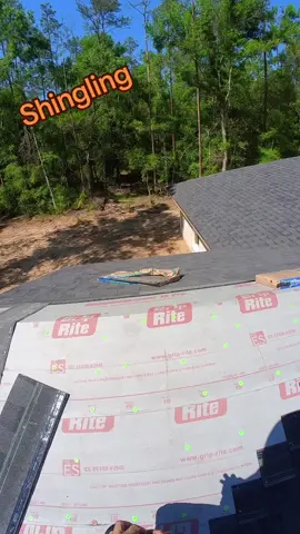 Gettin er done  #Summer #roofing #roofer #construction #shingles #work #tools #solo #florida #rooftop #worker #roofs #nails #roofers 