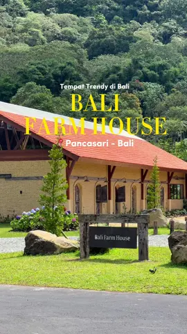 Edisi Tempat Trendy di Bali part 01: BALI FARM HOUSE yang lokasi nya ada di Pancasari kabupate buleleng #bali  Tempat wisata ini masih baru banget ya gess 🤪✨, disini kalian bisa ketemuan sama #alpaca #kudaponi #burungunta dan banyak hewan lucu lainnya ditambah suasana & gaya arsitekturnya mengambil tema classic gitu jadi vibes nya kerasa banget ✨ #explorebali  #balifarmhouse  #tabanan  #buleleng  #bedugul  #bedugulbali 
