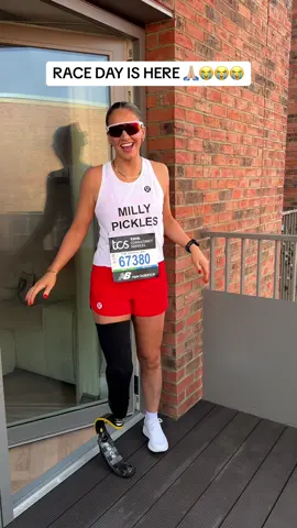 The time is here… FIRST EVER MARATHON 😱🦿 I went out on this balcony just before every single run I’ve done throughout this journey.  It made me emotional going out on the balcony again before today 🤯🥹 If you want to track me today, my number is on my top - 67380 !!  Thank you again for all of your support! Let’s GOOOO 🎖️🎖️ A huge thank you to @lululemon for supporting me throughout this journey and providing my sexy outfit ❤️🙏🏼 AD #amputee #bladerunner #marathon #Running 