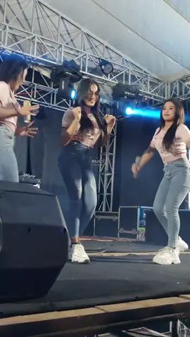 Tambah gemoy aja trio kelud🤭 @MRS OFFICIAL TV  #djtanti #revawijayaa #imeliaag25 #djrickopillow #hotelloveinjepara #keludproduction #jepara #sucixangels #djalmeraberto 