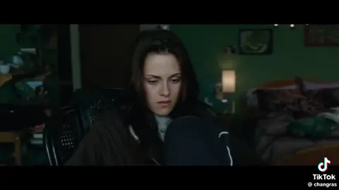The impact of this scene was unbelievable. We’ve all felt this pain of breaking up…this intense sadness that washes over you.  #breakup #depression #sadness #youdeservebetter #relationships #Love #letthemgo #bella #chairscene #twilight #newmoontwilight 