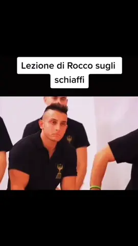 A lezione da Rocco 🔥💓 #sexymemeita #memeita #roccosiffredi #rocco #supersex #netflix #vitadarocco #lezioni #culturaitaliana 