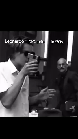 DiCaprio in 90s is such a vibe 😍📸#leonardodicaprioedit #fpryoupage #actor #90s #StreetStyle 
