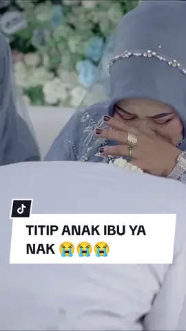titip anak ibu ya nak 😭😭 pesan ibu mertua kepada mantu bikin haru 😭😭😭 #fyp #wedding #prawedding #tiophotography #elegance #loveit #instagrammers #instamag #instagram #garutwedding #weddinggarutselatan #photographerwedding #photographer #weddingphotography #preweddinggarut #preweddinggarutselata  #indonesiawedding #gown #romantic #weddingdress #weddingorganizer #weddingku #preweddingmakeup #preweddinggown #preweddingphoto #gownwedding #inspirasiwedding 