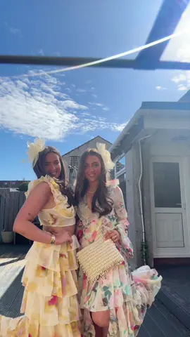 races w ma bestie🫶🏻💓                                      #raceday #OOTD #GrandNational #fyp 