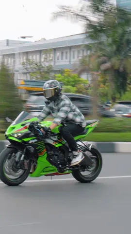 Soundnya enak sama kaya motormya🙏🏼 #fyp #xyzbca #zx6r #foryoupage #zx6r2024 