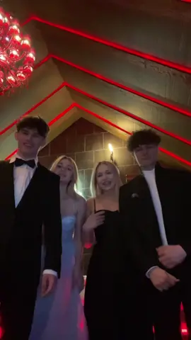 takie wypady z przyjaciółmi >>