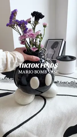 Unboxing my new collection🖤 I am definitely OBSESSED with it!!! #fyp #unboxing #mariobomb #vase #springlooks #aesthetic #tiktokmademebuyit #daenelyss🤍 #spotlight 
