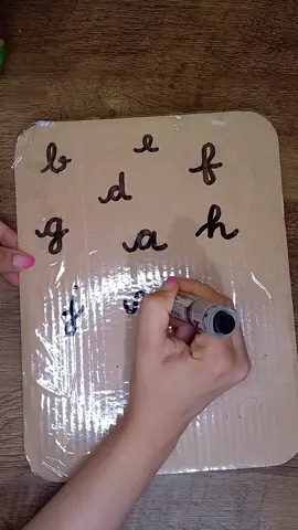 Trabalhando a letra cursiva! #study #dicas #professora 