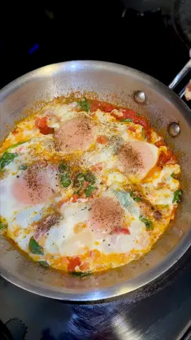 3 Tomato with 4 eggs! Quick breakfast in 5 minutes. Super easy and delicious omelet recipe #breakfast #egg #food #foryou #foryourpage #fyp #food #breakfast #EasyRecipe #foryourpage #Recipe 