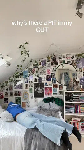 scared of my guitar supremacy #oliviarodrigo #oliviarodrigoguts #gutsdeluxe #gutsspilled #scaredofmyguitar   