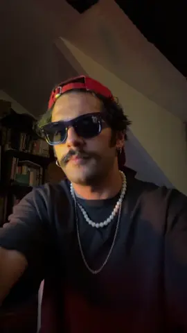 Herşey maviye büründü sen mavi giyindin diye ! #beste #flamenco #guitar 